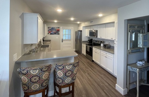 North Carolina Coast Condo | Seaside Paradise - Upper Level Condo With An Ocean View