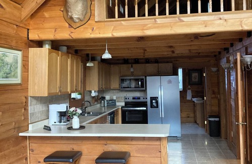 Richmond Cabin | Secluded 3-bedroom cabin perfect for relaxing getaway along Kentucky River