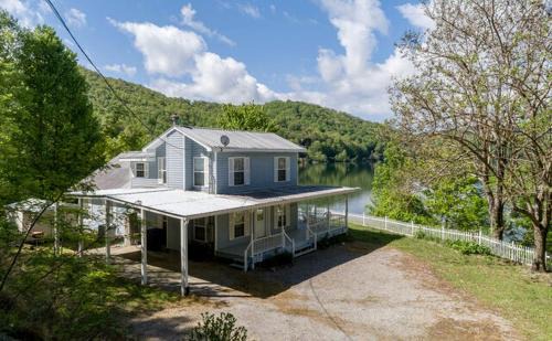 Topton House | Secluded Lakefront Cabin with Private Dock on Lake Nantahala, Topton, North Carolina