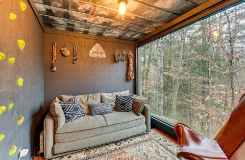 Campton House | Secluded Red River Gorge Cabin w/Rooftop Deck!