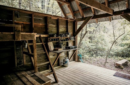 Zirconia Cabin | Secluded Woodland Cabin Near Waterfalls and Forest Trails in Zirconia, North Carolina
