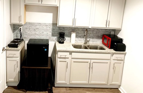 Forest Park House | Self Check-In, Cozy GuestHouse in Morrow