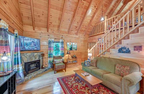 Reserve at Fairystone House | Serene Cabin < 1 Mi to Fairy Stone State Park!