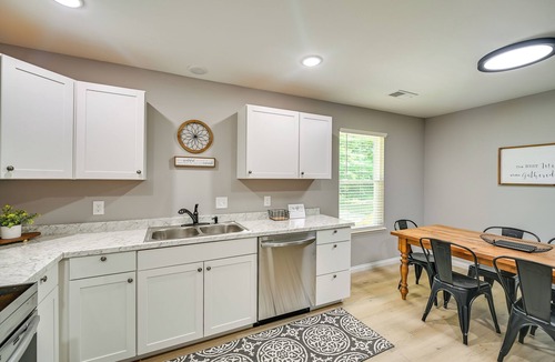 Dry Ridge House | Serene Dry Ridge Vacation Rental w/Nearby Fishing