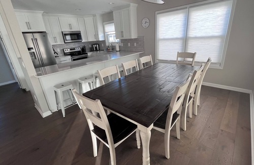 Oak Island House | Seven Palms: Private Pool, 2nd Row Ocean Views, Spacious West End Beach!
