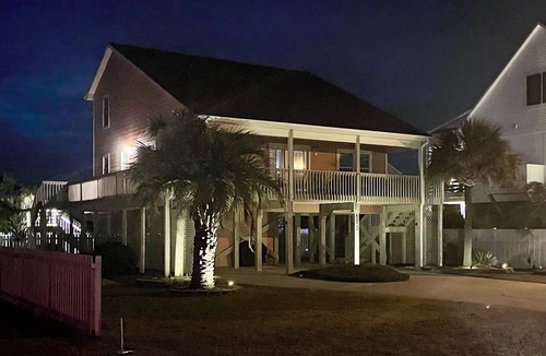 Oak Island House | Seven Palms: Private Pool, 2nd Row Ocean Views, Spacious West End Beach!
