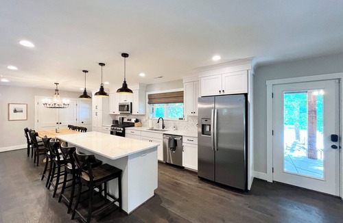 Crane Hill Cottage | Shady Pine Landing - Renovated Cottage at Smith Lake, Crane Hill