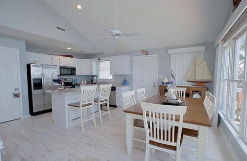 North Carolina Coast House | 🚢Ship Faced: Canal front w/Private Boat Dock, Multiple Decks🚢