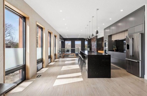Shoreview House | Shoreview Executive Retreat