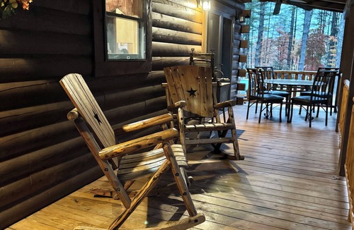 Pipestem Cabin | Simply Southern Cabin Summer Fun Awaits!