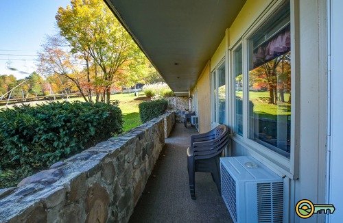 Mount Jackson Condo | Ski/MTB/Golf Condo (#103) - Slope side | Walk out to ski slopes & mountain bike park!