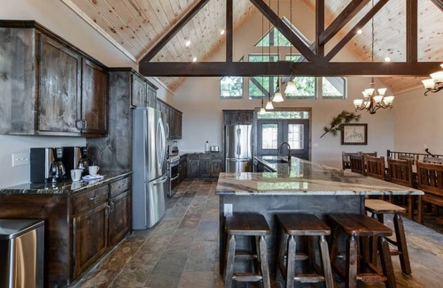 Indian Point House | Sleep 36 - 16 King Beds - Indoor Pool - Right by SDC - Vanessa's Vacation Homes