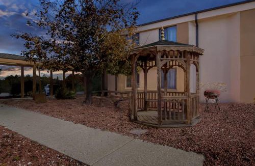 Blue Jay Hotel | Sleep Inn Beaver- Beckley