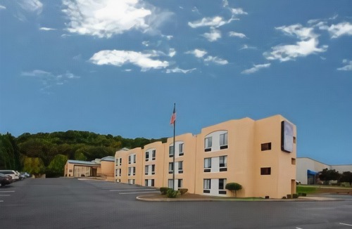 Cave Spring Hotel | Sleep Inn Tanglewood