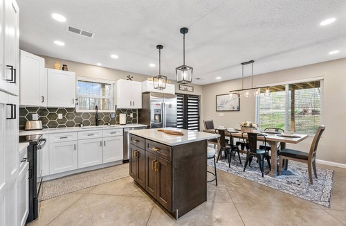 Nancy House | Sleeps 12 | Hot Tub + Lake Access | Game Loft
