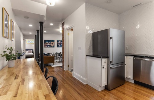 Walnut Hills House | Sleeps 20: Historic Home with Driveway Parking Near Downtown, 40 Min from Ark