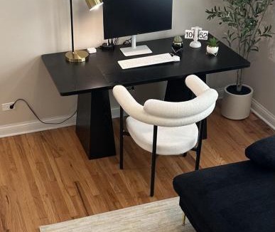 Irving Park East House | Sleeps 26 Modern Multi-Unit Gym Workspaces