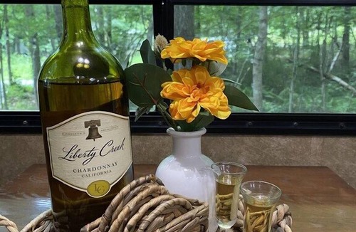 Jamestown RV Rental | Sleepy Hollow Camper