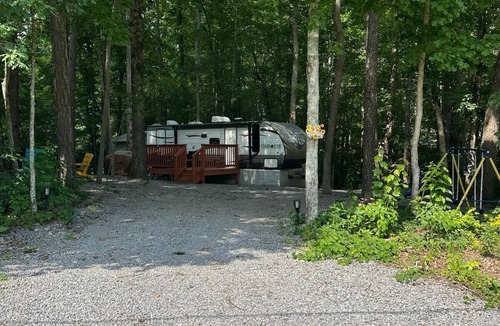 Jamestown House | Slumber Road RV Camper