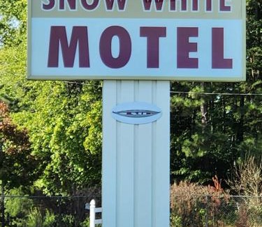 North Chesterfield Hotel | Snow White - Richmond South