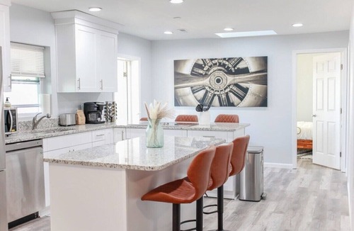 Fox Hill - Grandview House | Sojourn Aviators Dream on Back River