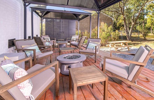 East Ocean View Apartment | Sojourn's Harborage | Pet-Friendly