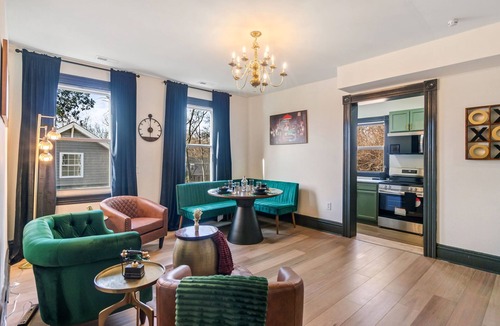 Mosby House | Sophisticated 2BR Speakeasy with Moody Vibes