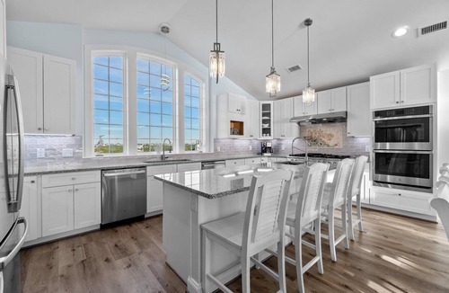 Avon House | Soundfront 10BR with Pool & Hot Tub- Perfect for Large Groups ★