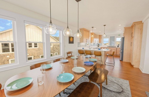 Wind Over Waves House | Soundfront Dog Friendly w/Pool, Hot Tub, Elevator, Private Windsports Access
