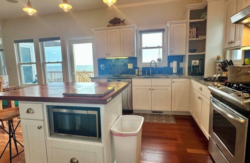 Salvo House | SoundFront Water Lovers Paradise, front yard kiting, Ocean beach access