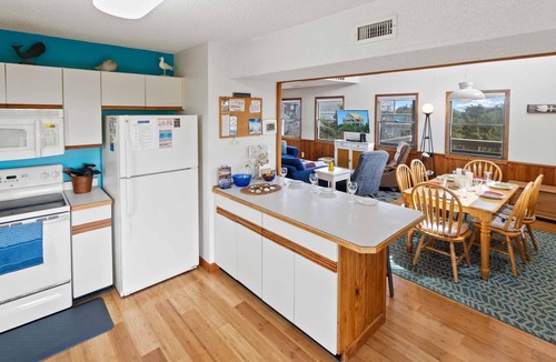 Avon House | Soundside Cottage Close to Beach with Stunning Views, Screened Porch, Smart TVs