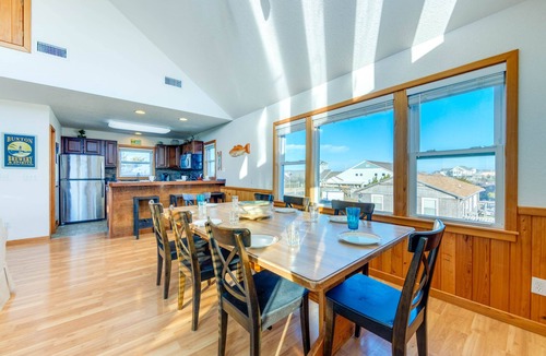 Koru Village House | Soundside Dog Friendly Cottage w/Hot Tub and Nearby Beach Access