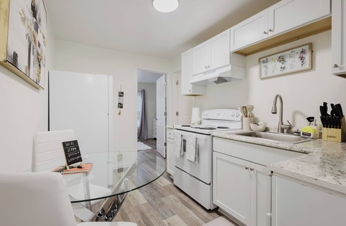 Northside District Apartment | Space That Feels Homely Newly Renovated Unit 2 Your Perfect Home Away from Home
