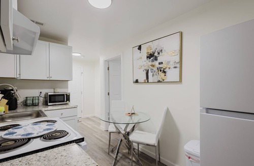 Northside District Apartment | Space That Feels Homely Newly Renovated Unit 2 Your Perfect Home Away from Home