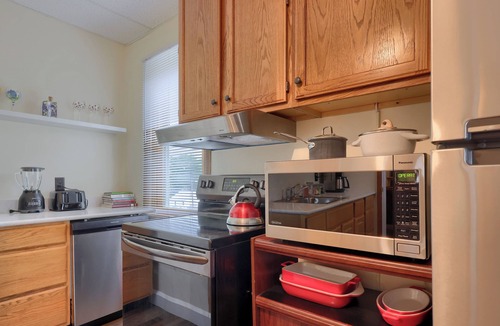 Gettysburg House | Spacious 1 BR Stratton House: A Cozy Downtown Stay Backing to Culp's Hill