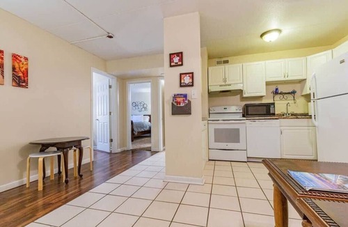 East Ridge Apartment | Spacious 2BR Apartment in Prime Location