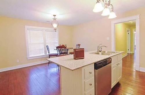 Florence Condo | Spacious 2BR Condo Near Wilson Park & Live music