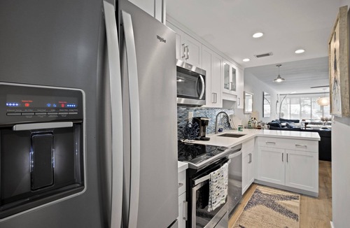 Marathon House | Spacious 2BR + Loft Townhome w/Beach, Pool, & Marina in Gated Community