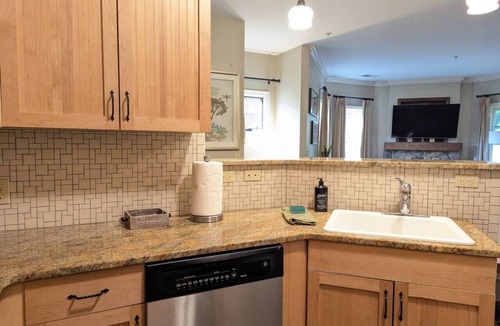 Vernon Apartment | Spacious 3 bed 2 bath Sanctuary