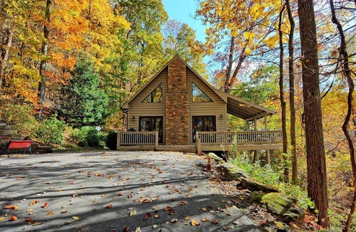 West Jefferson Cabin | Spacious 3-bedroom cabin in West Jefferson, NC with game room and cozy fireplace.