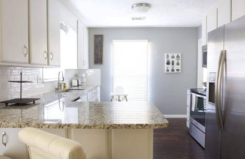 Gunter Afs House | Spacious 3BR Getaway | Large Yard Near Capitol