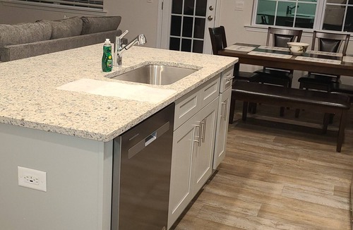 Ruffin House | Spacious 4 bdrm 2.5 ba townhome w/2 car garage in Reedy Fork area of Greensboro