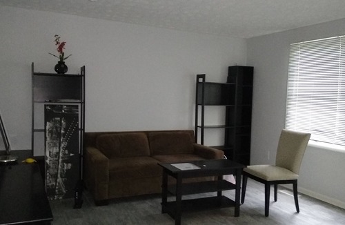 Cloverly House | Spacious 4-Bedroom Townhouse – Perfect Fall Getaway in Silver Spring 34/50