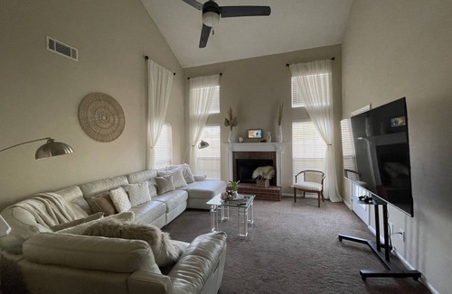 Warner Robins House | Spacious 4 Bedroom home that sleeps up to 8 guests