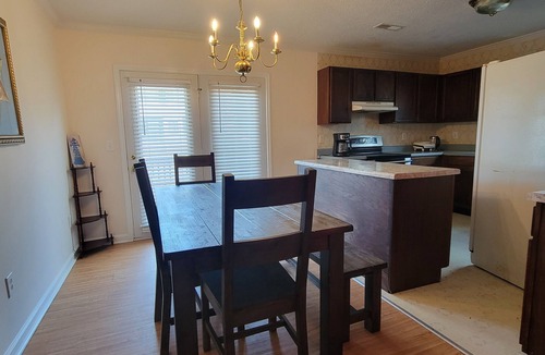 Greensboro House | Spacious 4-bedroom house in enchanting Greensboro near UNCG