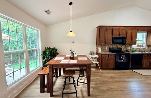 Winder House | Spacious 4-bedroom house in enjoyable Winder