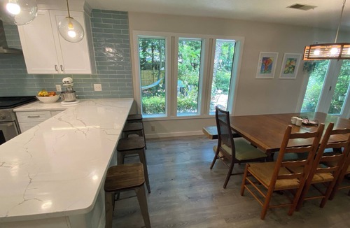 Manteo House | Spacious 5-bedroom family house on one acre in charming Manteo
