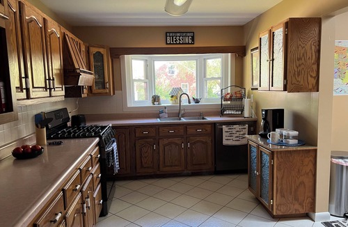Owensboro House | Spacious 5-bedroom house in charming Owensboro with AC, WiFi