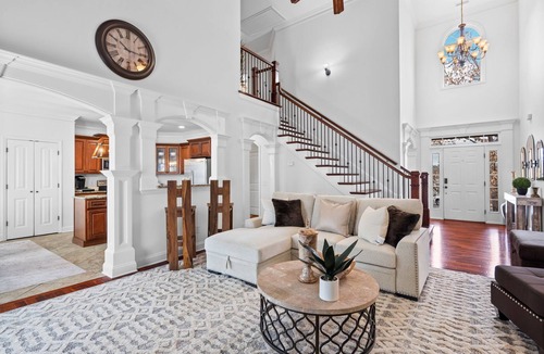 Graysville House | Spacious 5-bedroom house in nice and quiet Chattanooga neighborhood
