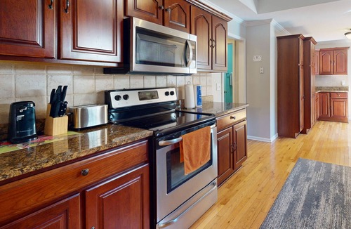 Summerville House | Spacious 5 bedroom retreat with seasonal pool and hot tub on 5 acres